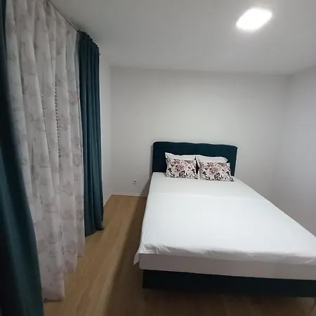 Muric Apartman 9 Apartment