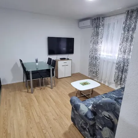 Apartment Muric Apartman 9 *